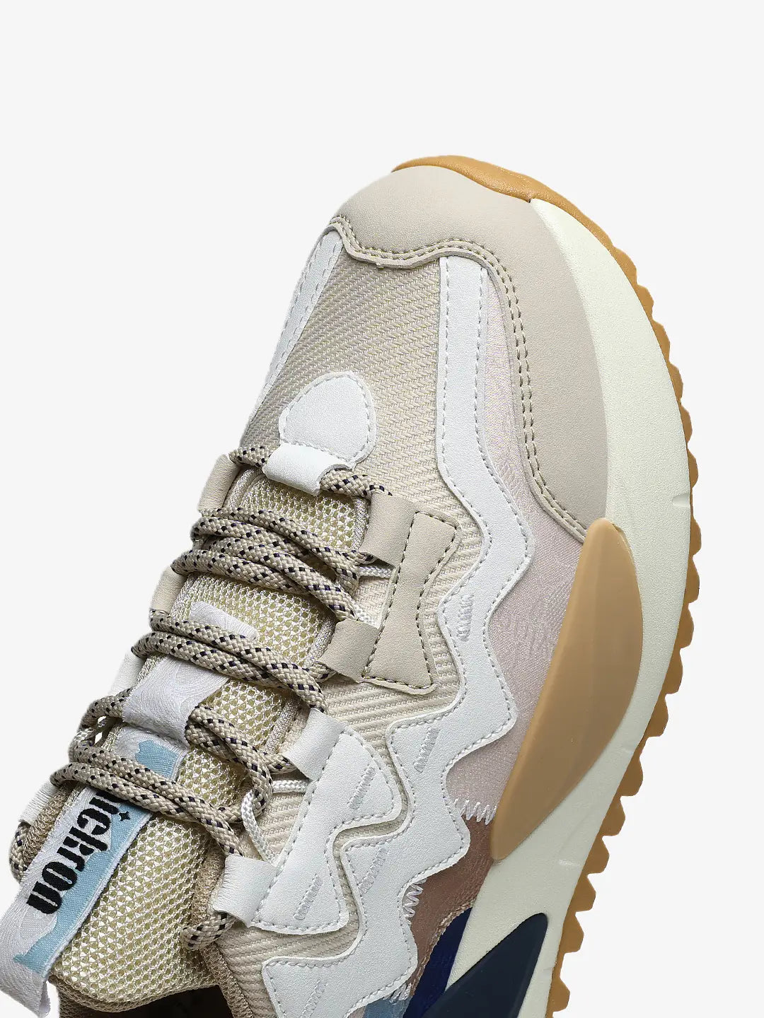 Outsole pattern engineered for traction and all-day comfort.