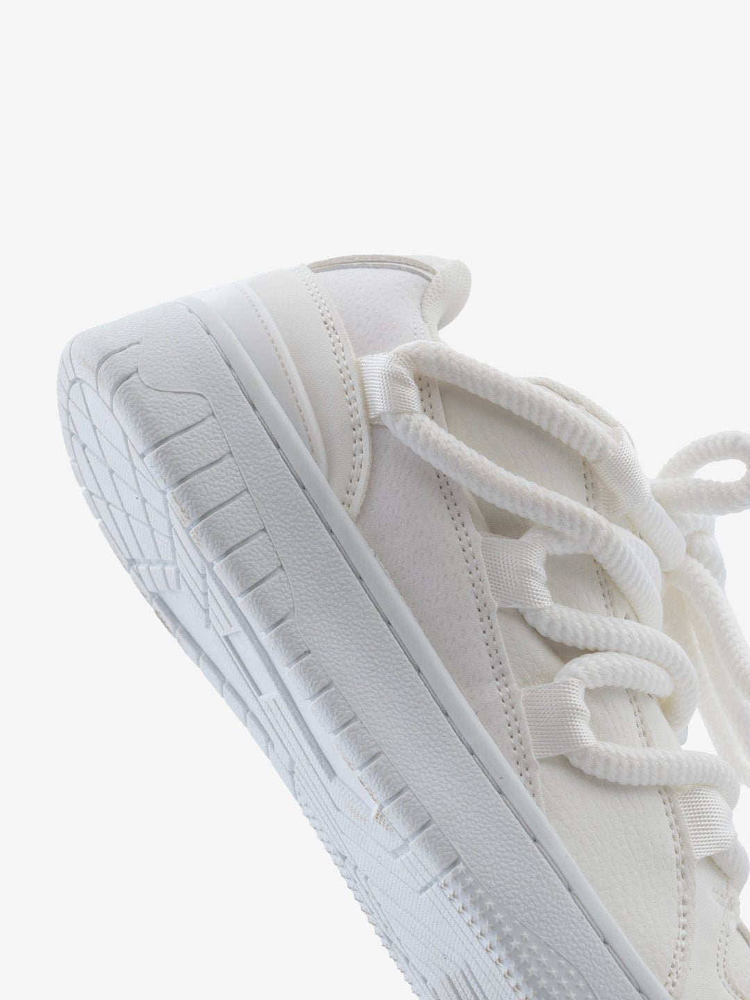 Sturysn Urban Snow White Flat Low Top Classy Women’s Sneaker