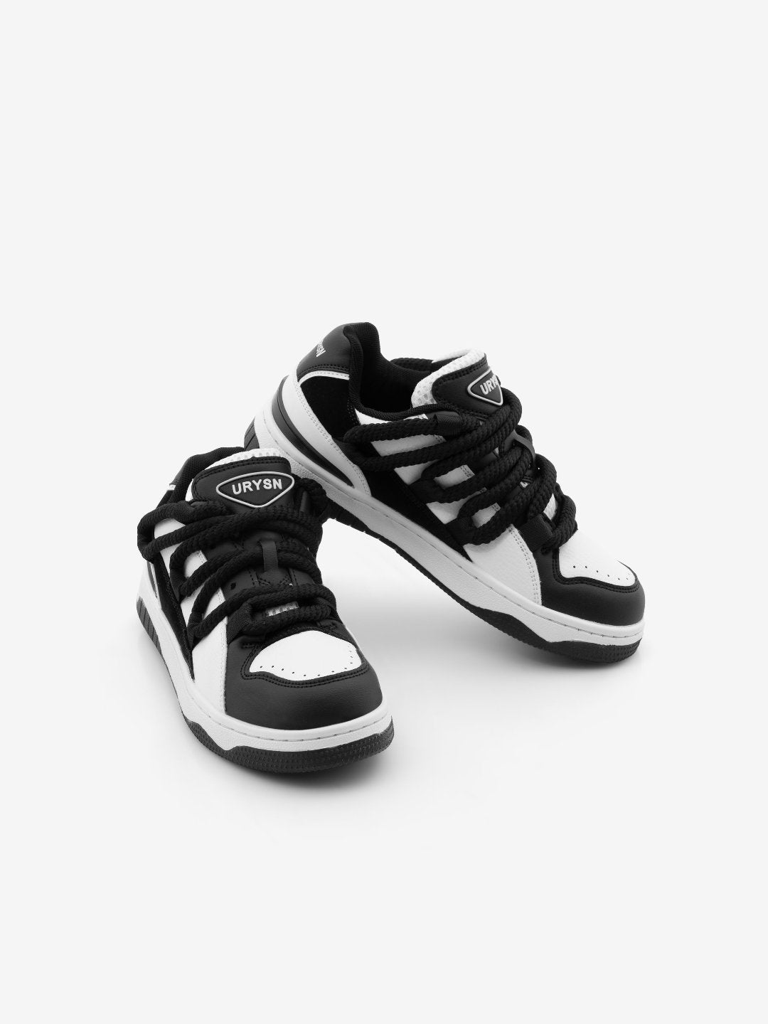 BaligURYSN Urban Midnight Black Flat Low Top Classy Women’s Sneaker