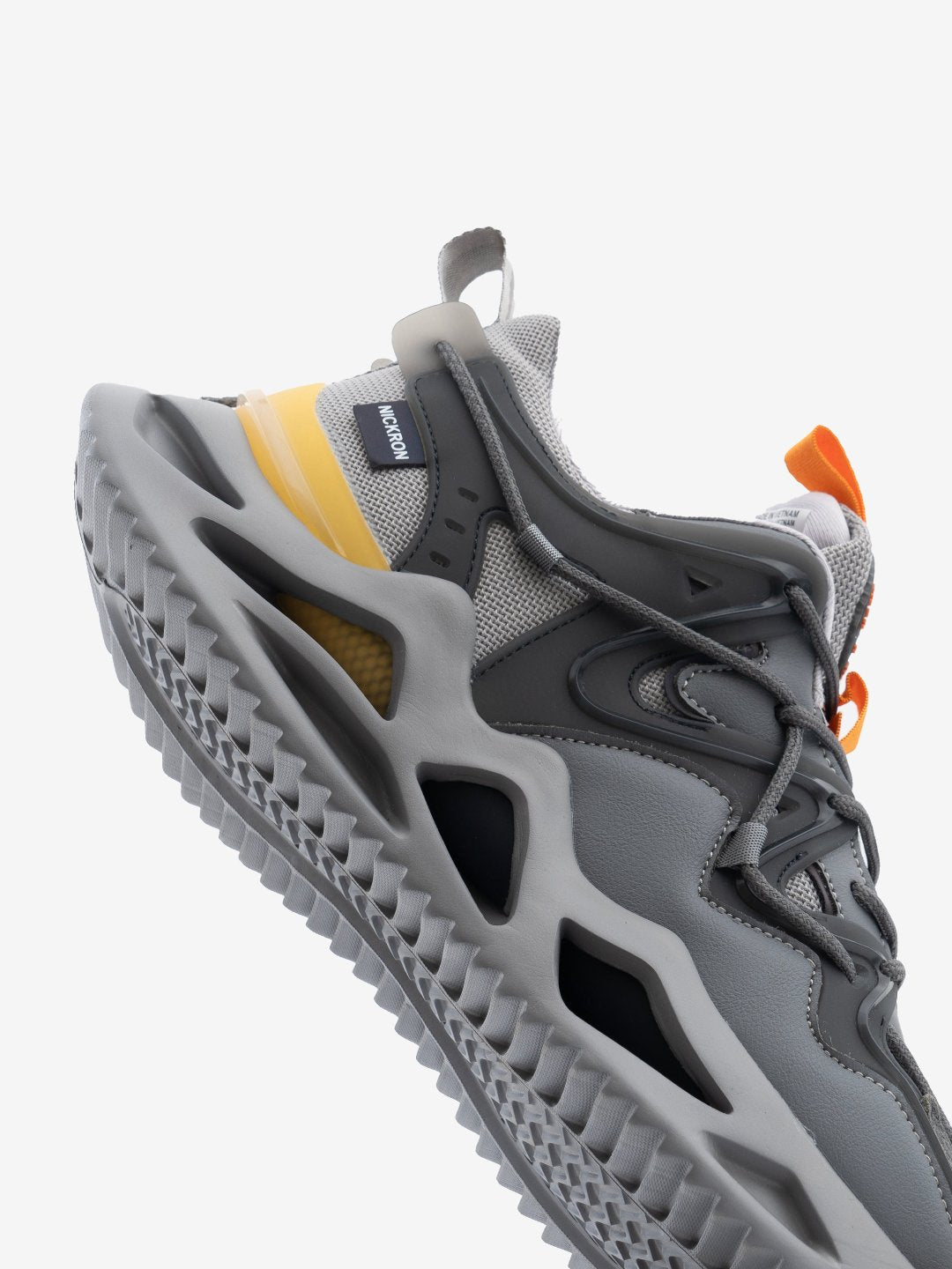 Sole and heel detail of Smoky Grey – Chunky sole sneakers for Indian streets