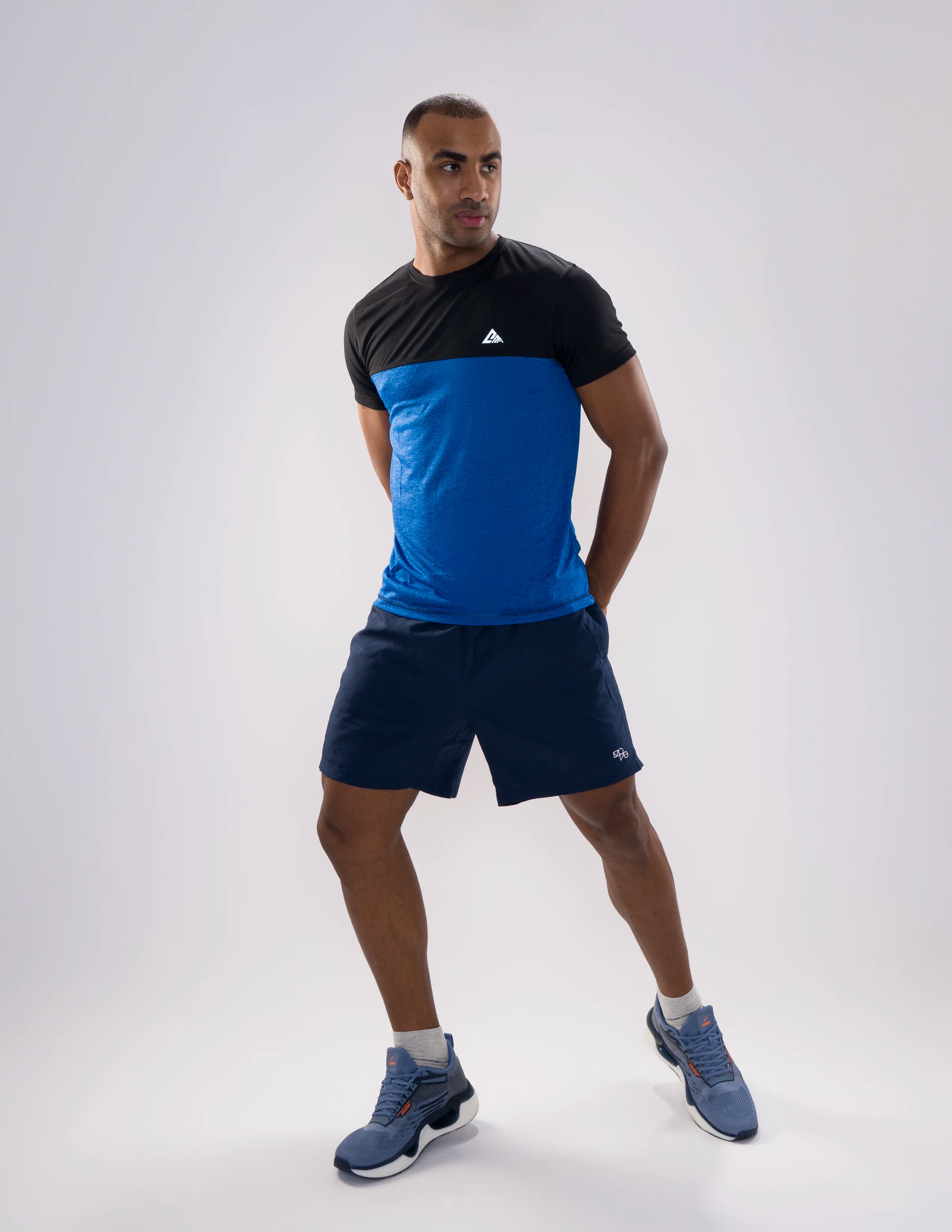 Nickron two-tone Half Sleeve T-Shirt in Black & Blue –  Full model View