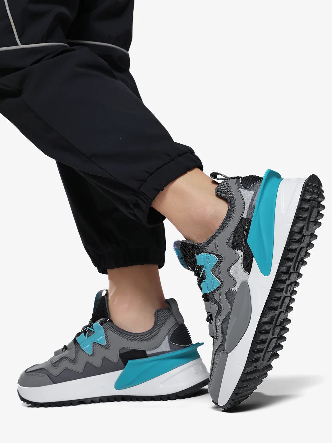 Nomad Graphite Teal Low-Top Chunky Sneakers