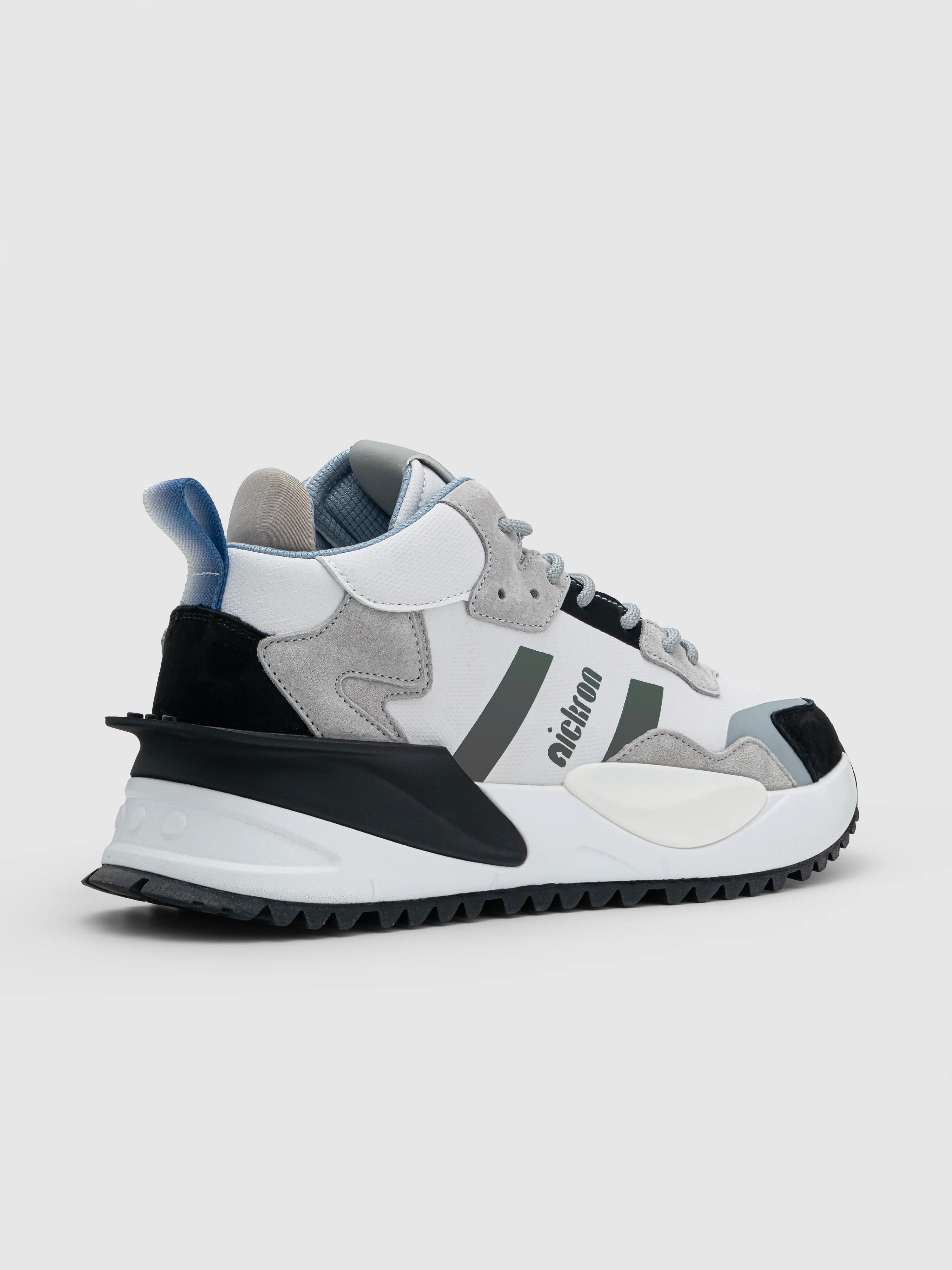 Sentinel Smoke White sneakers outsole grip pattern